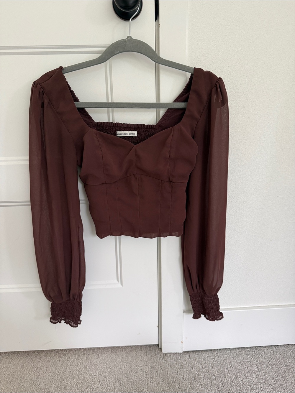 Abercrombie brown aheer Sleeve Sweetheart Crop Top